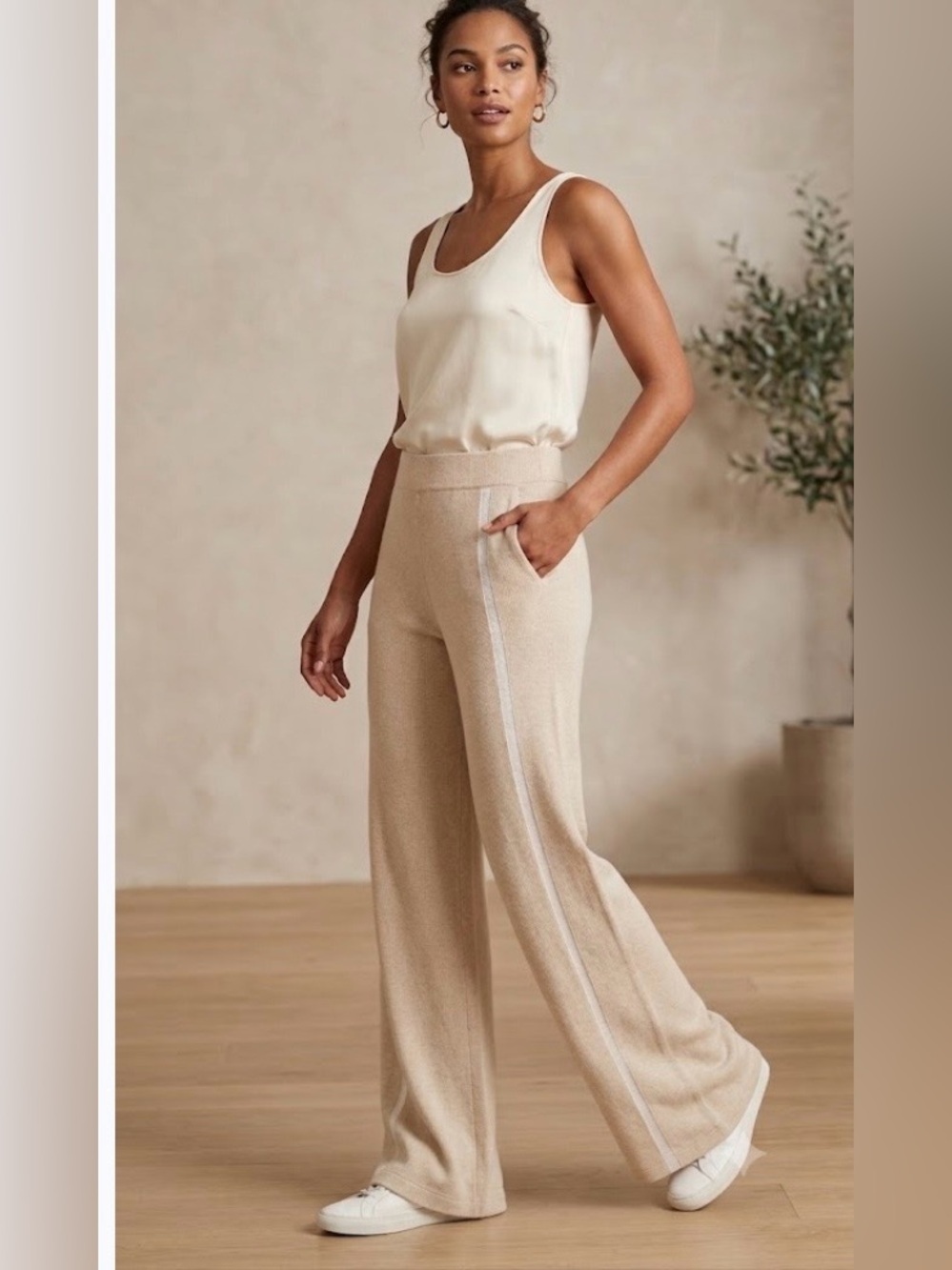 MARINA Cream Wide-Leg Knit Pants with Side Stripe size T4
